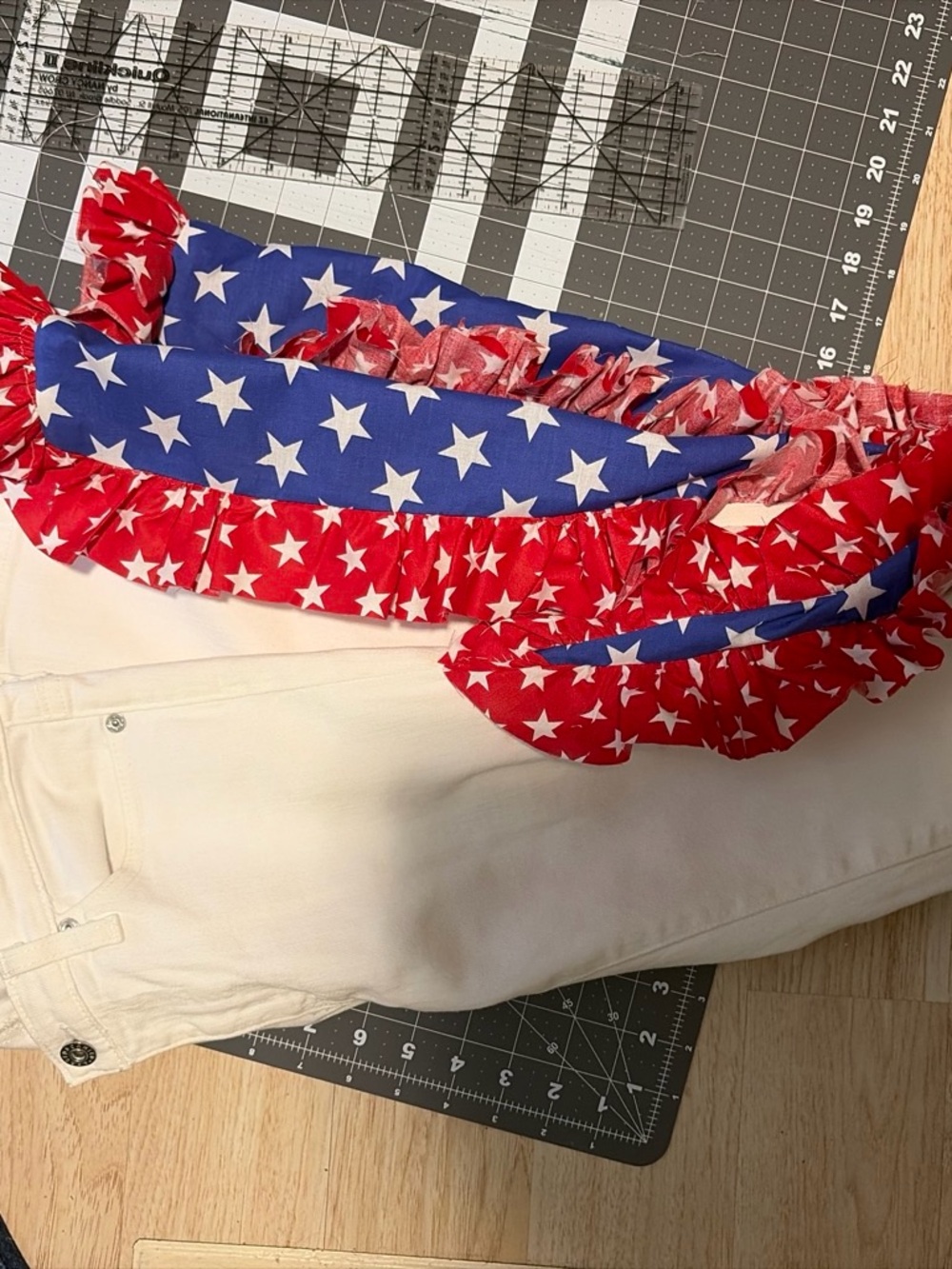 Ag Adriano Goldschmied White Wide Leg Jeans with Red & Blue Star Ruffle Panels - Picture 2 of 2